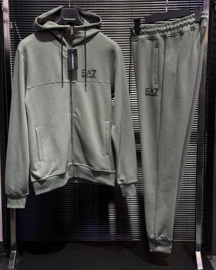 Armani Костюм Armani 685949Haki