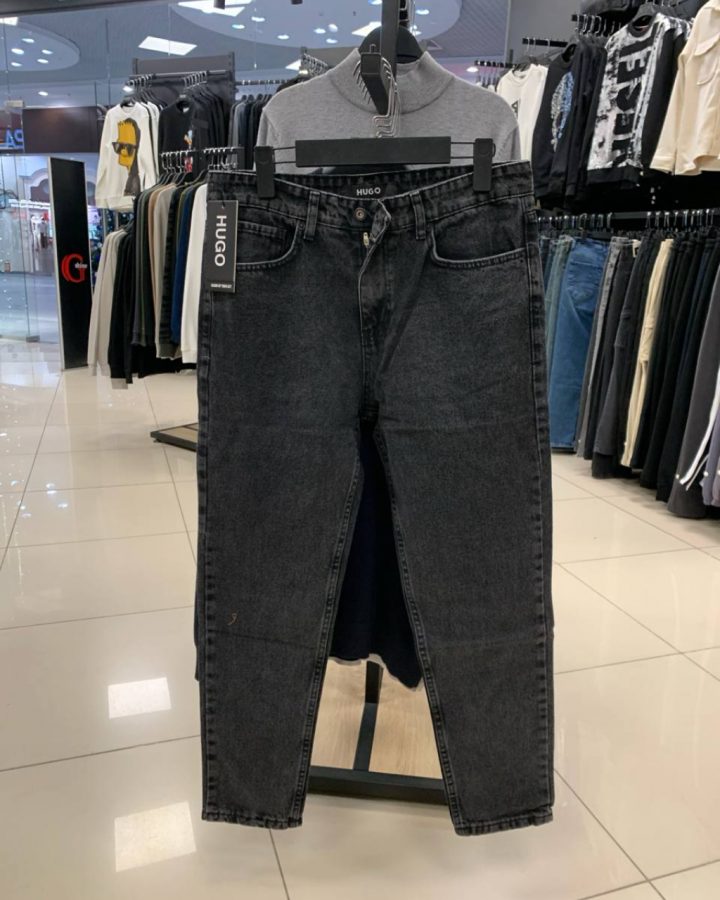 Hugo Boss Джинсы Hugo Boss 725382 "бананы"