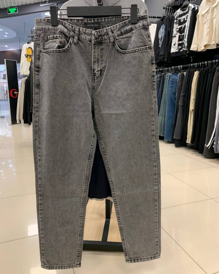 Calvin Klein Джинсы Calvin Klein 151933 "бананы"