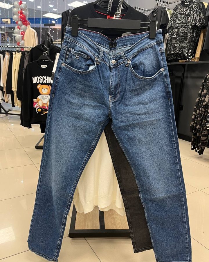 Armani Джинсы Armani 000580