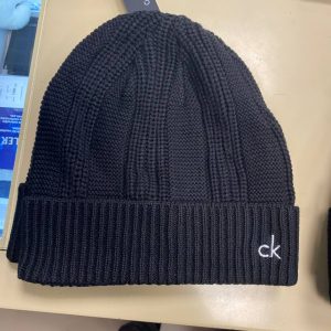Шапка Calvin Klein 007611