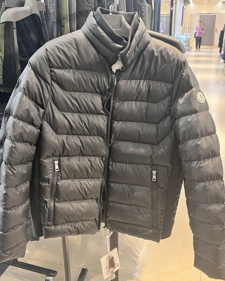 Moncler Куртка Moncler 862480BL