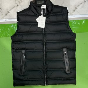 Жилетка Brunello Cucinelli 736374 "Пух"