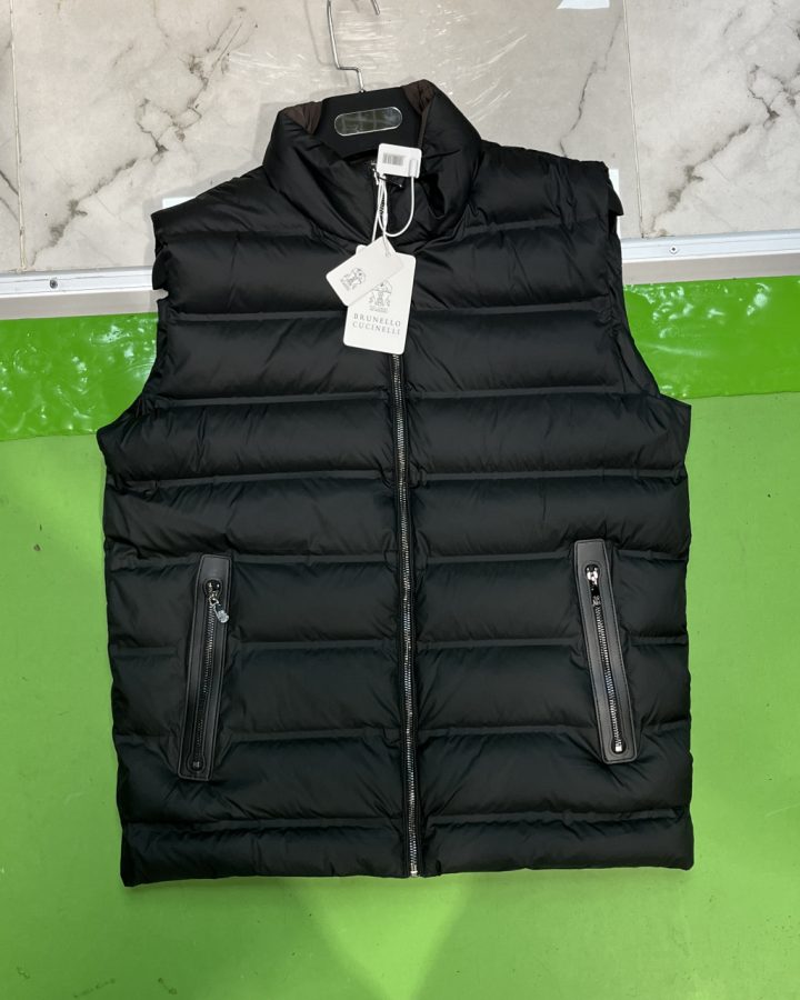 Brunello Cucinelli Жилетка Brunello Cucinelli 736374 "Пух"