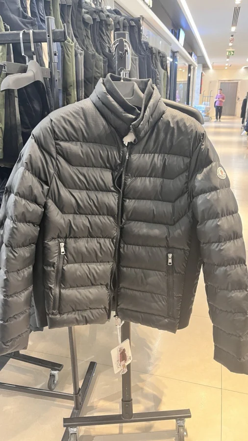Moncler Куртка Moncler 862480BL