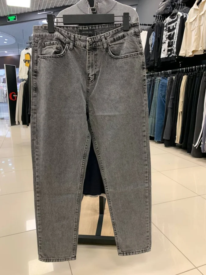 Calvin Klein Джинсы Calvin Klein 151933 "бананы"